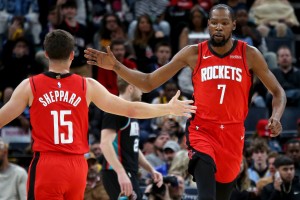 华体会官方入口-17分大胜！火媒：近期最佳胜利 KD延续最佳阵赛季 申京默默砍两双