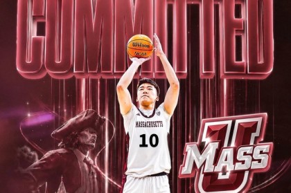 恭喜！中国男篮21岁2米06新星转学至麻省大学：大四蜕变冲击NBA？|王俊杰|NCAA|篮板|赛季|球队_新浪新闻