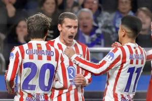 华体会app下载-格列兹曼谈任意球破门：起脚前我没想好要往哪边踢